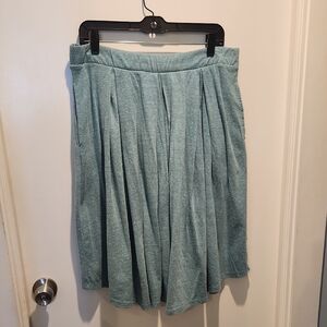 LuLaRoe Green Heathered Pleated Skirt Pockets Stretchy Soft